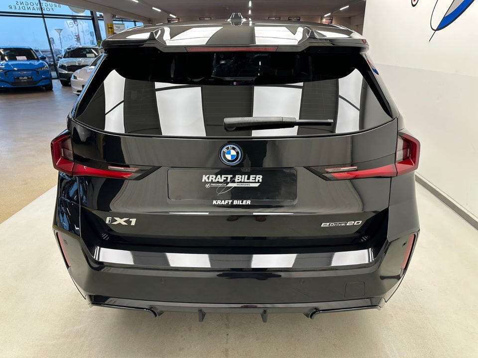 BMW iX1 eDrive20 M-Sport Pro 5d