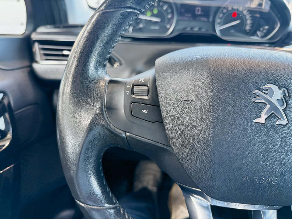 Peugeot 208 1,6 BlueHDi 100 Active 5d