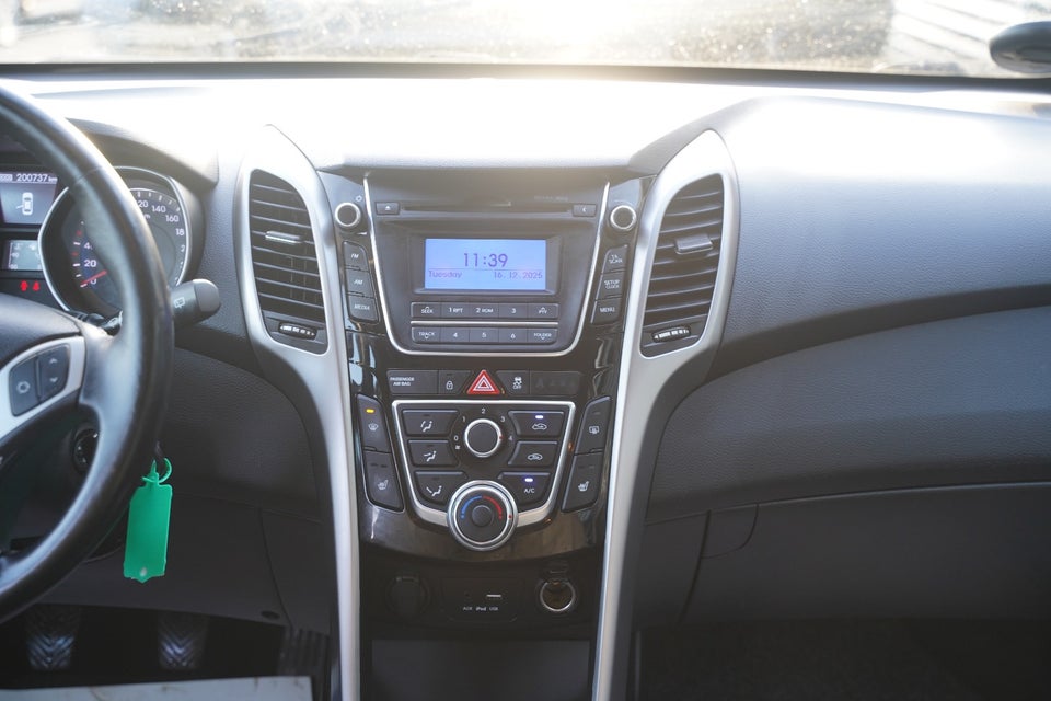 Hyundai i30 1,6 CRDi 110 Active+ CW 5d