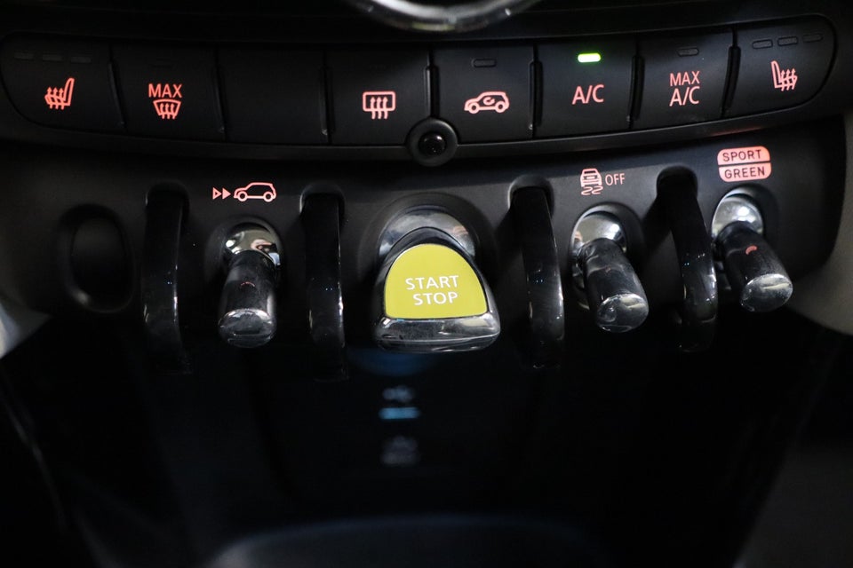 MINI Cooper SE Maximise 3d