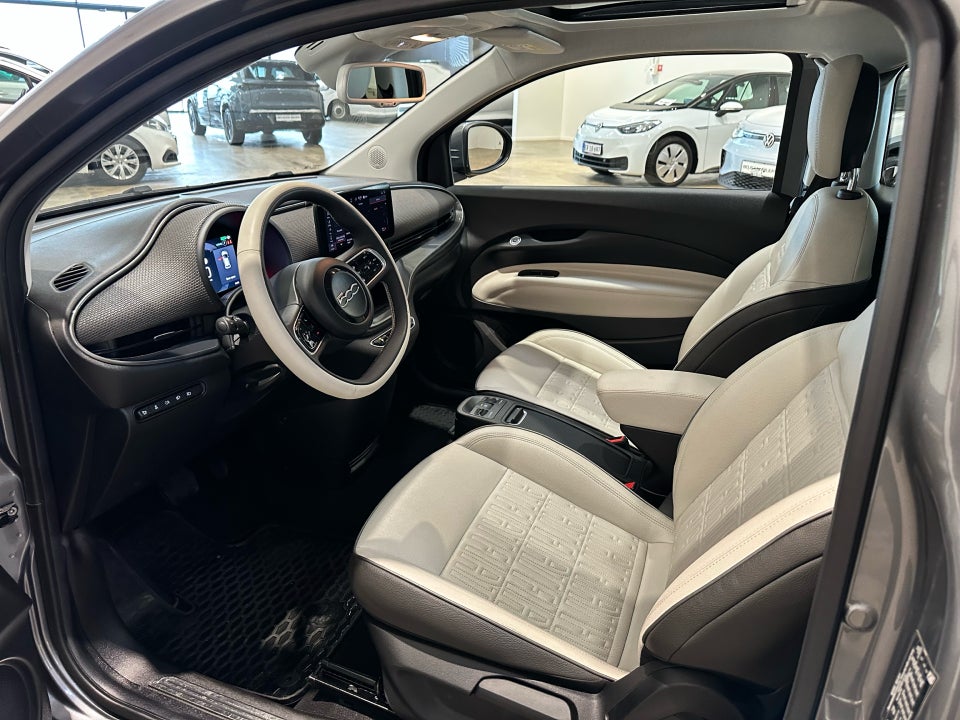 Fiat 500e 42 la Prima by Bocelli 3+1 4d