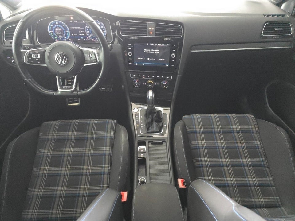 VW Golf VII 1,4 GTE DSG 5d