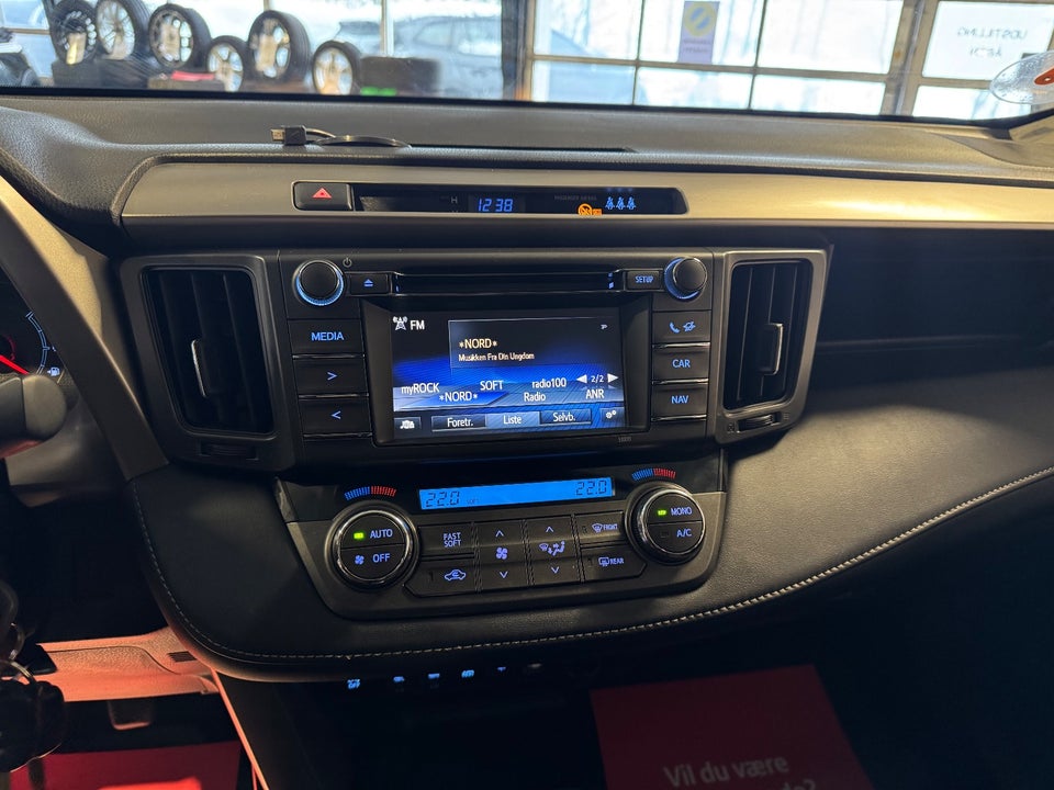 Toyota RAV4 2,0 D-4D T3 5d