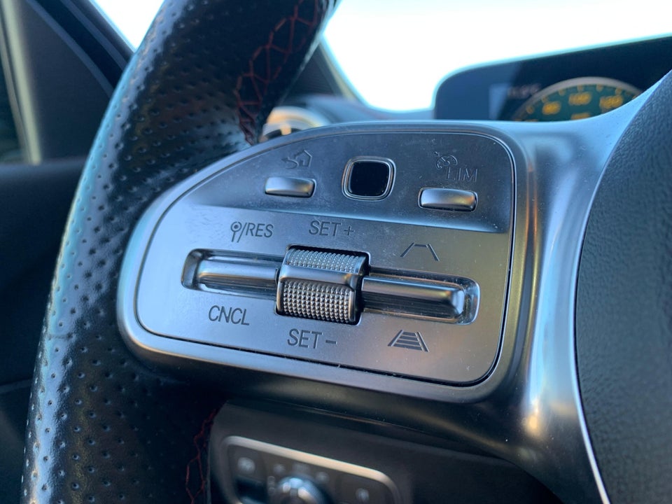 Mercedes EQB350 AMG Line 4Matic 7prs 5d