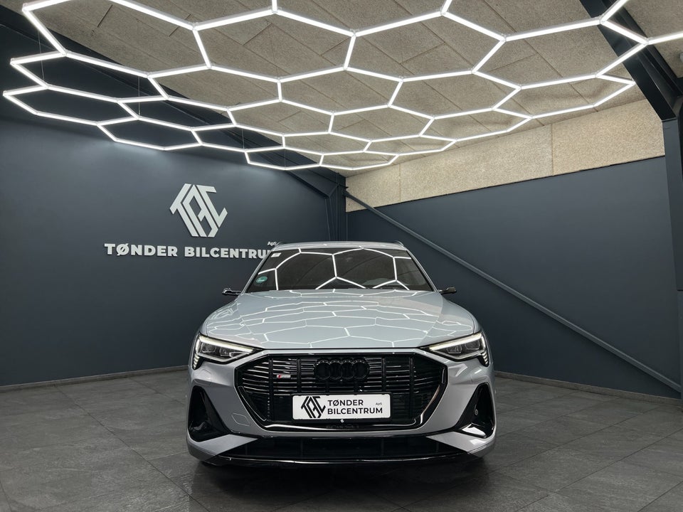 Audi e-tron 55 S-line Sportback quattro 5d