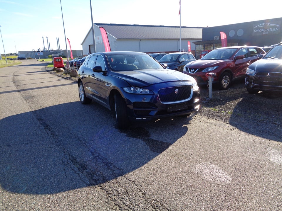 Jaguar F-Pace 2,0 D180 Pure aut. AWD 5d