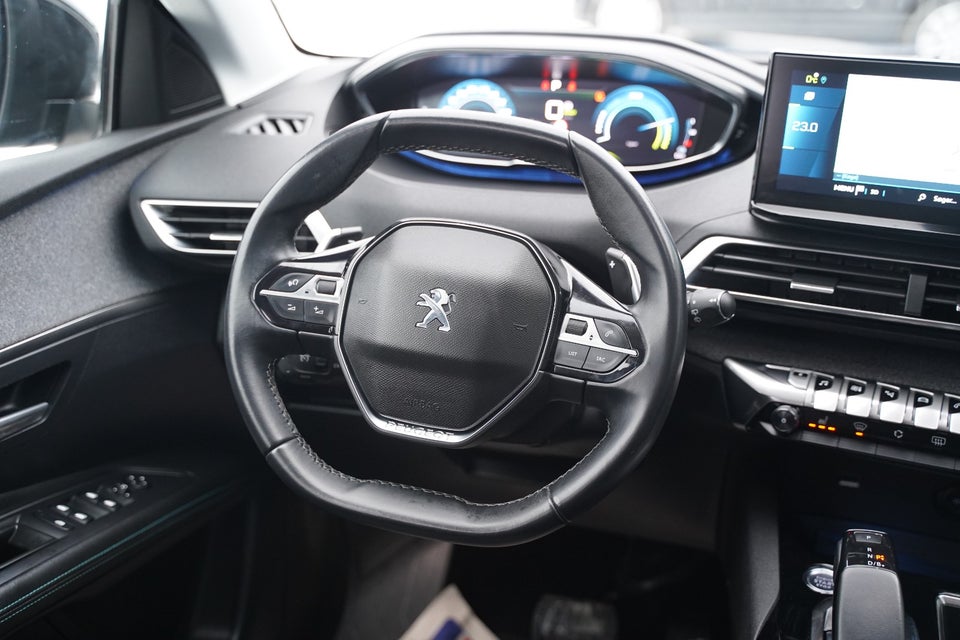 Peugeot 3008 1,6 Hybrid Allure Pack EAT8 5d