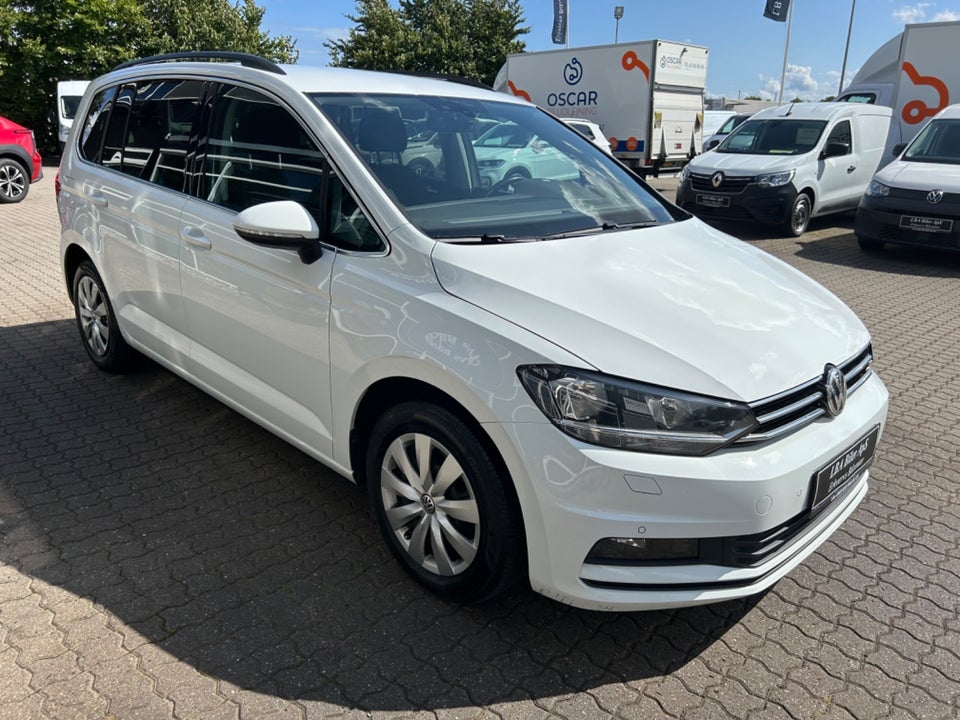 VW Touran 2,0 TDi 150 Comfortline DSG Van 5d