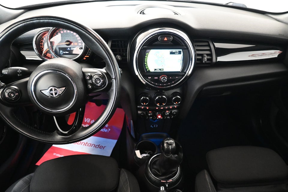 MINI Cooper 1,5 Essential Edition 5d