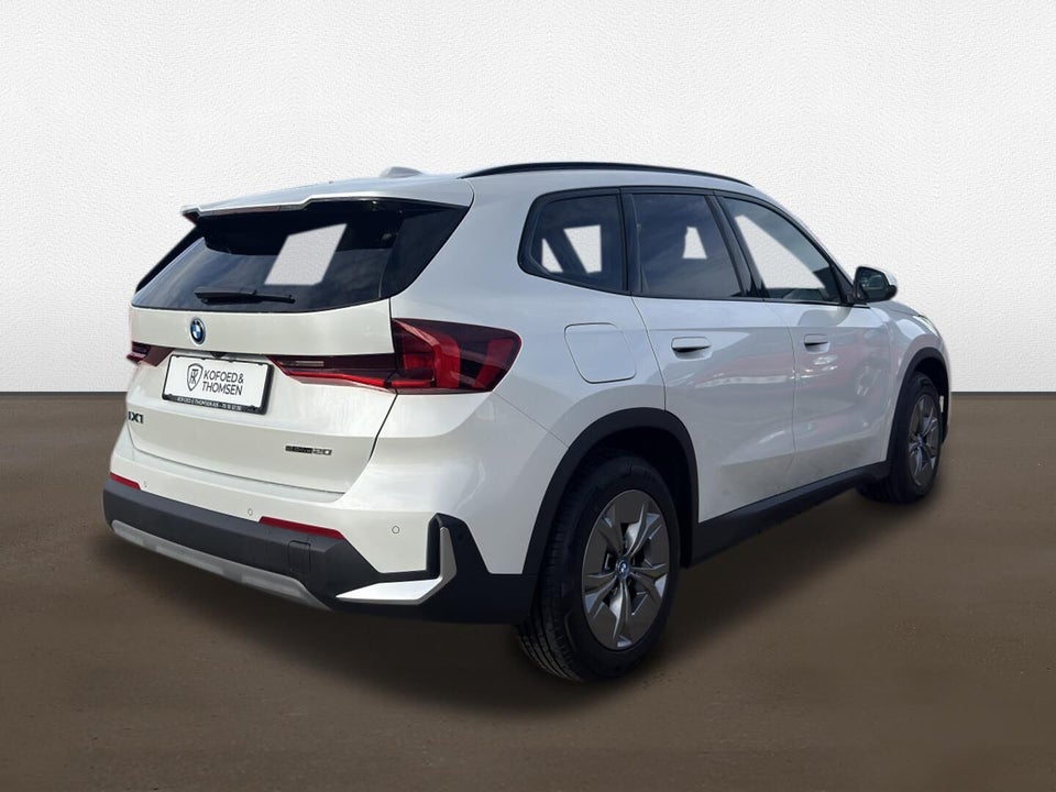 BMW iX1 eDrive20 X-Line 5d