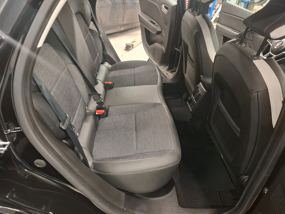 Renault Captur 1,3 TCe 155 Intens EDC 5d