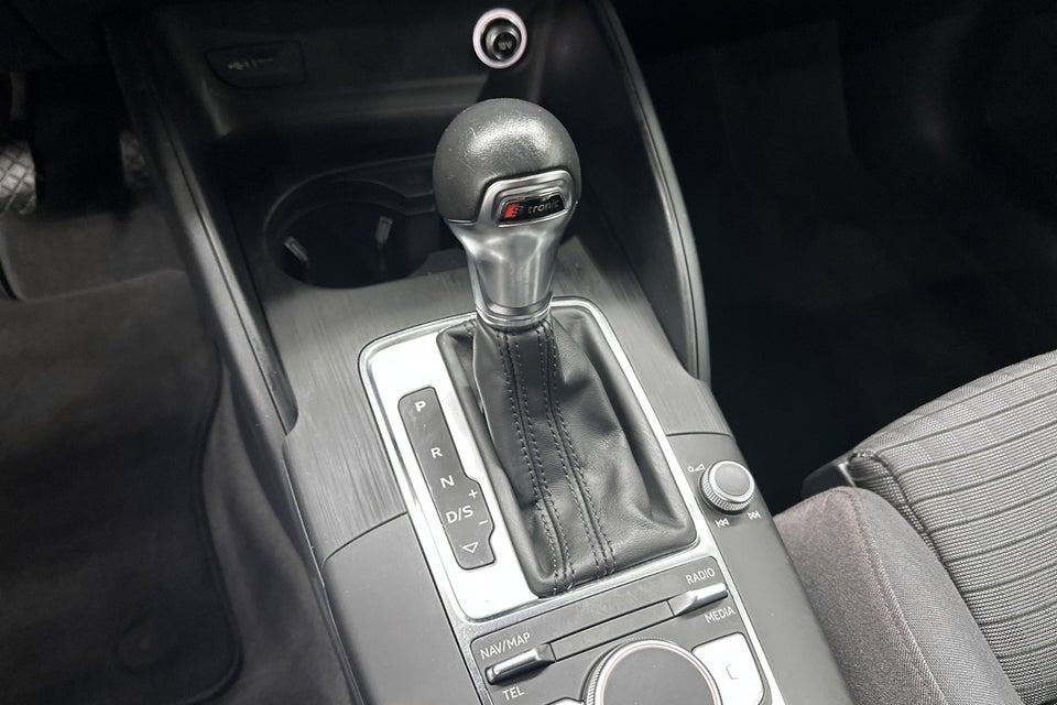 Audi A3 35 TFSi Sport Cabriolet S-tr. 2d