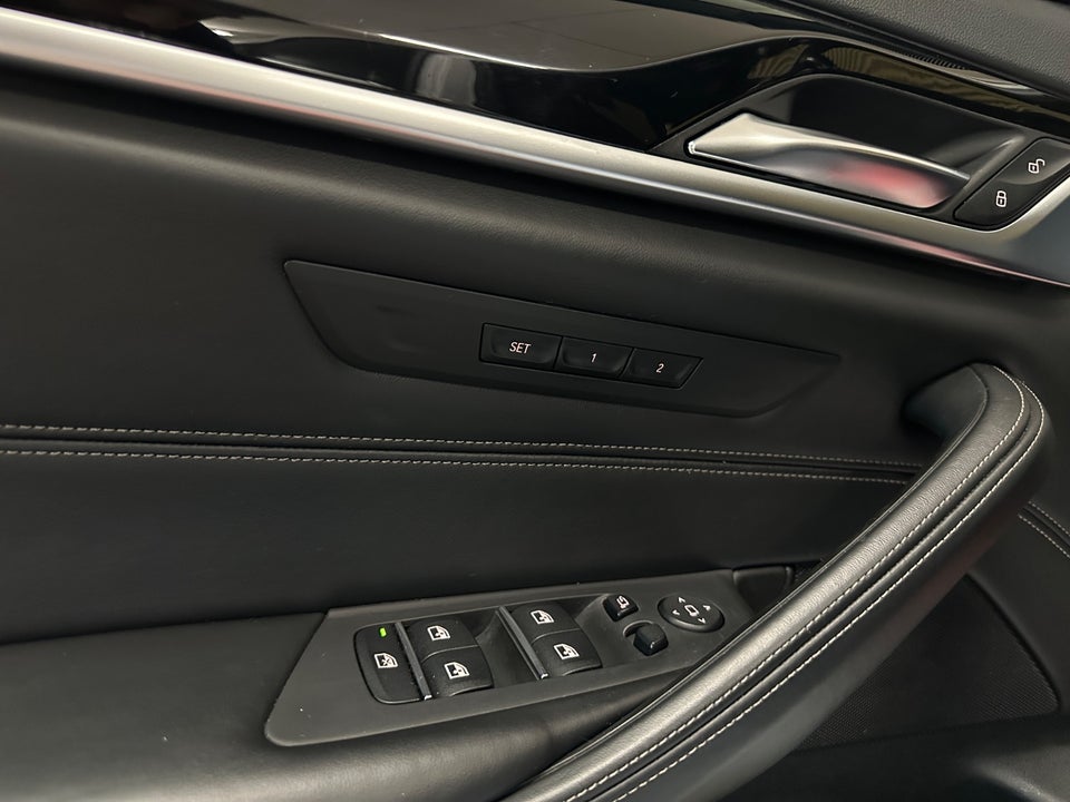 BMW 530d 3,0 Sport Line xDrive aut. 4d