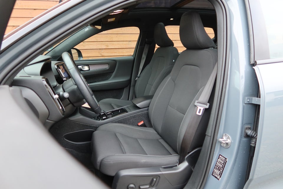 Volvo XC40 P6 ReCharge Pro 5d