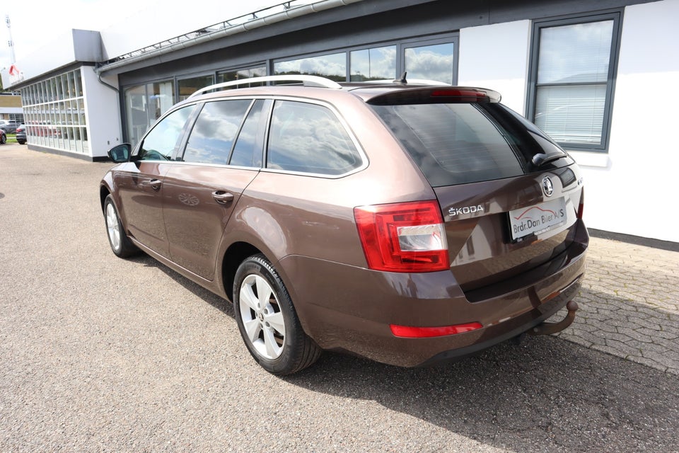 Skoda Octavia 2,0 TDi 150 Style DSG 5d