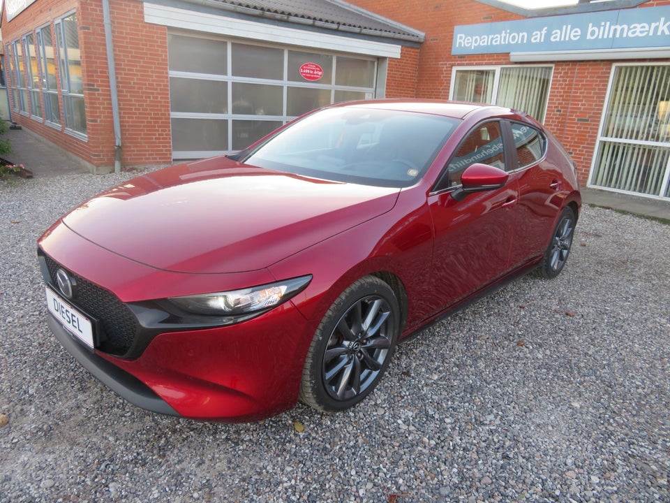 Mazda 3 1,8 SkyActiv-D 116 Cosmo aut. 5d