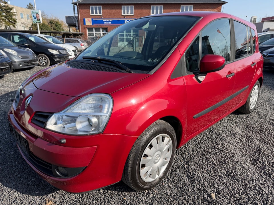 Renault Grand Modus 1,2 16V TCe Expression 5d