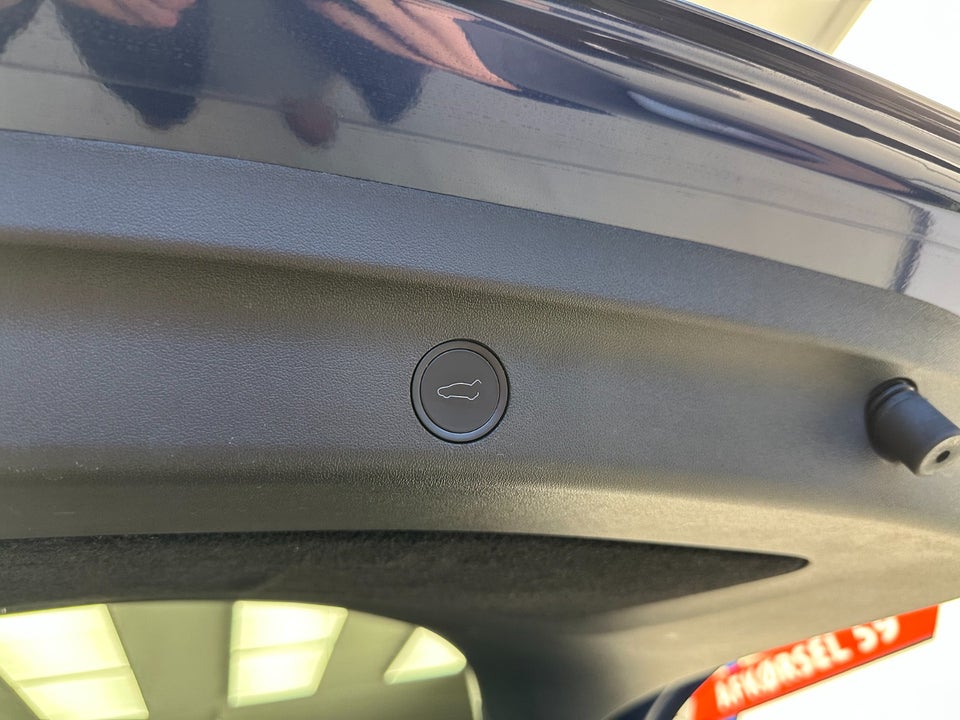 Tesla Model Y RWD 5d