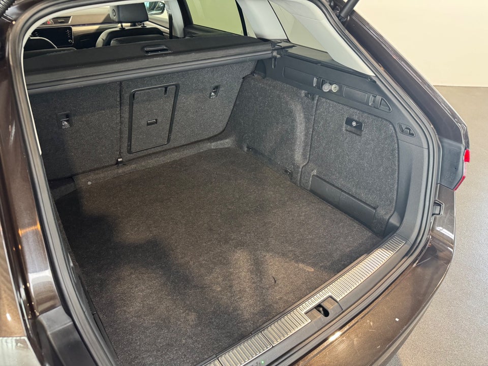 Skoda Superb 1,5 TSi 150 Active Combi DSG 5d