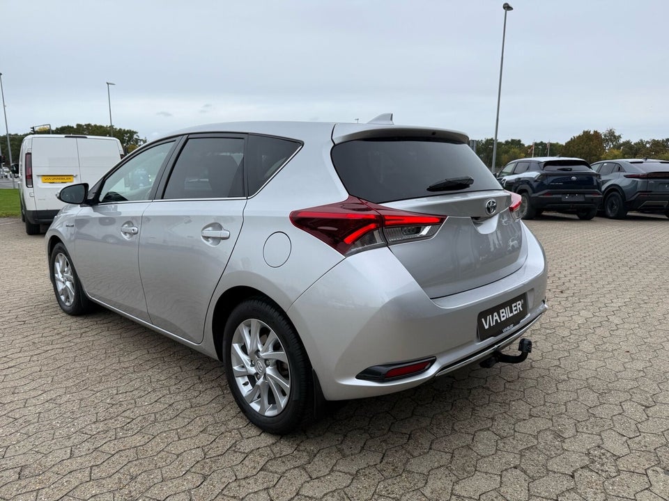 Toyota Auris 1,8 Hybrid H2 Comfort CVT 5d