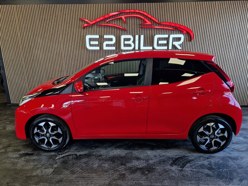 Toyota Aygo 1,0 VVT-i x-press 5d