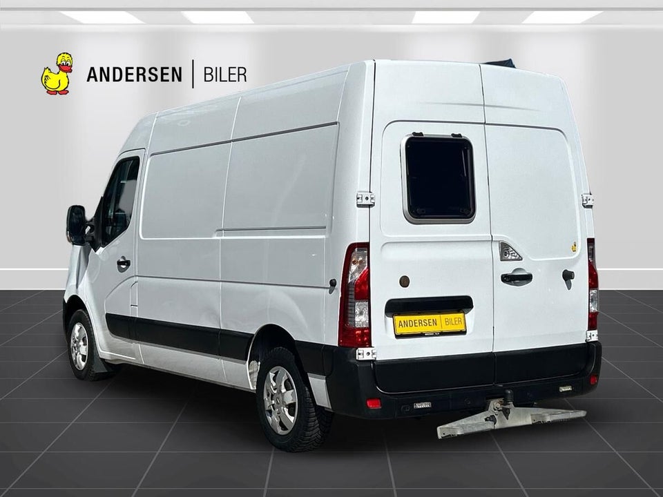 Nissan NV400 2,3 dCi 150 L2H2 Kassevogn
