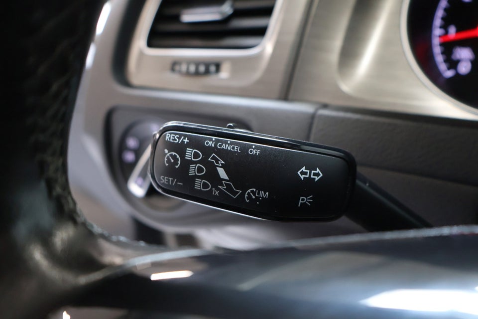 VW Golf VII 1,4 TSi 122 Comfortline DSG BMT 5d