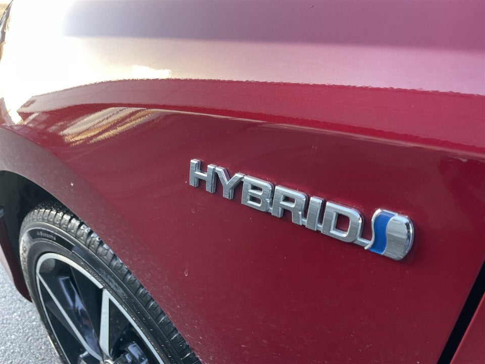 Toyota Auris 1,8 Hybrid H2 Selected Touring Sports CVT 5d