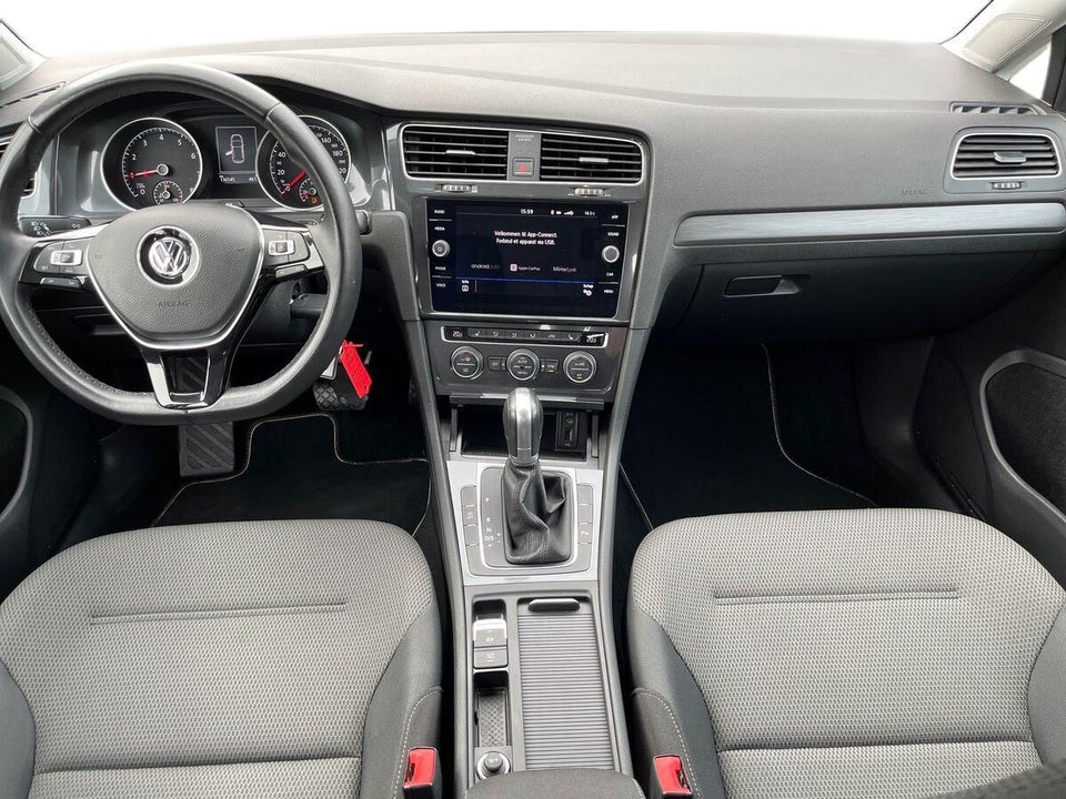 VW Golf VII 1,5 TSi 130 Comfortline DSG 5d