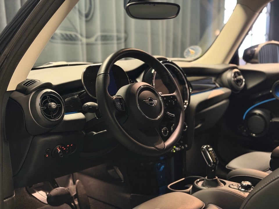 MINI Cooper SE Classic Trim 3d