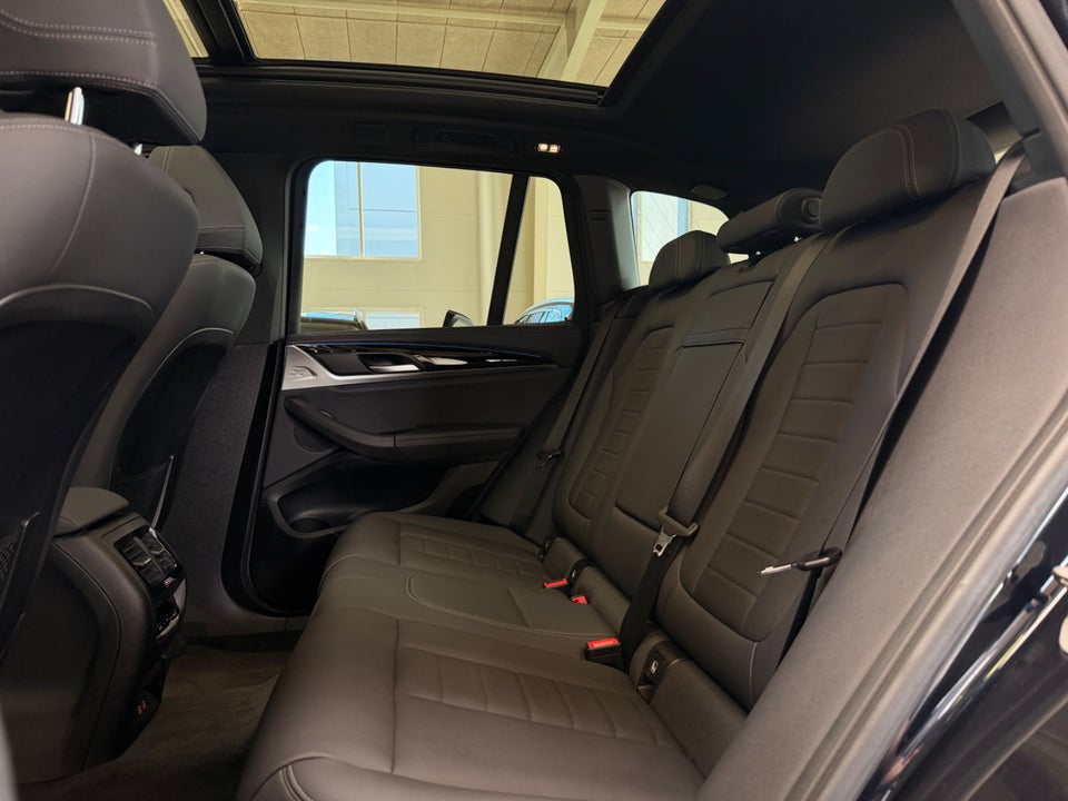 BMW iX3 Charged 5d