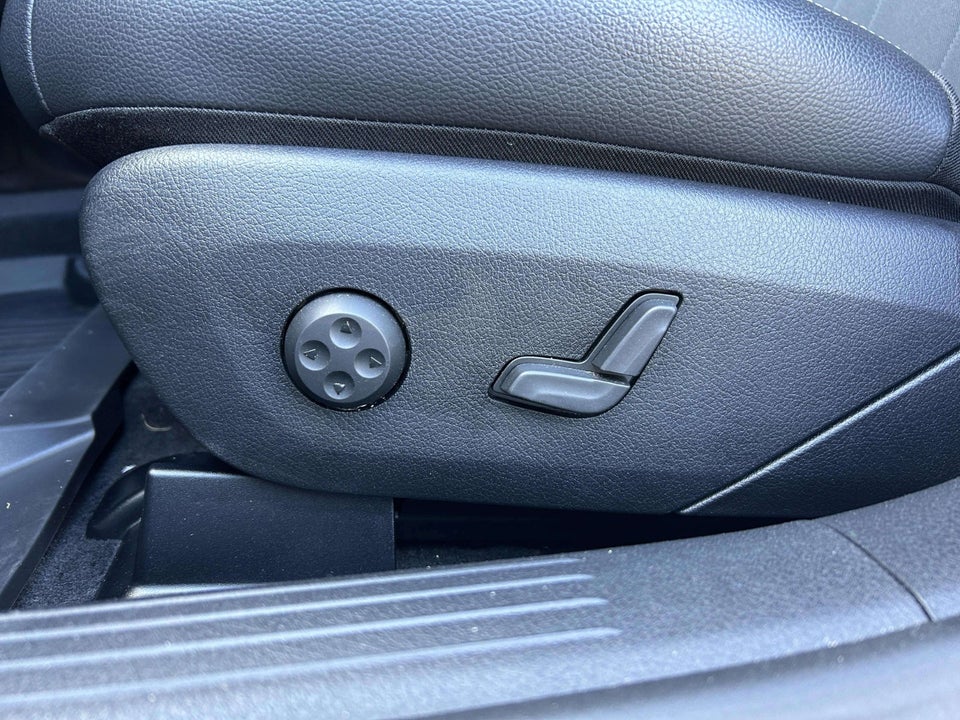 Mercedes EQE300 Electric Art 4d