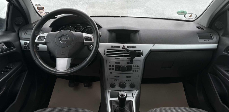 Opel Astra 1,7 CDTi 110 Enjoy 5d