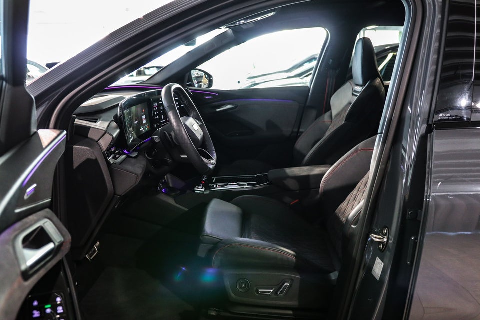 Audi SQ6 e-tron quattro 5d