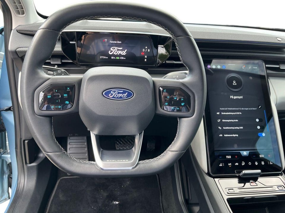 Ford Explorer 77 Premium Extended Range 5d