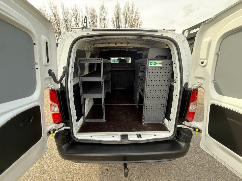 Peugeot Partner 1,5 BlueHDi 100 L2V2 Plus Van