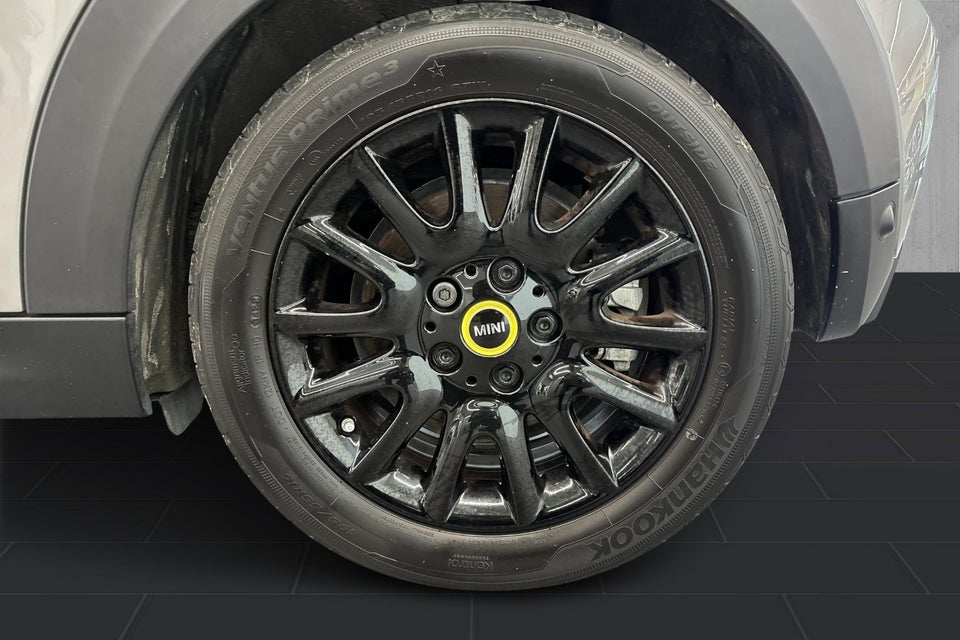 MINI Cooper SE Classic Trim 3d