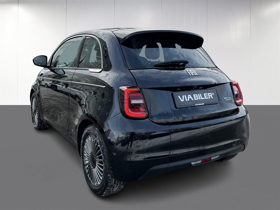 Fiat 500e 42 Icon 3+1 4d