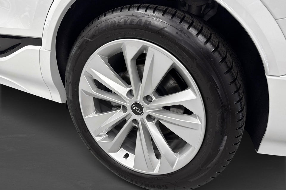 Audi Q6 e-tron Progress plus performance 5d