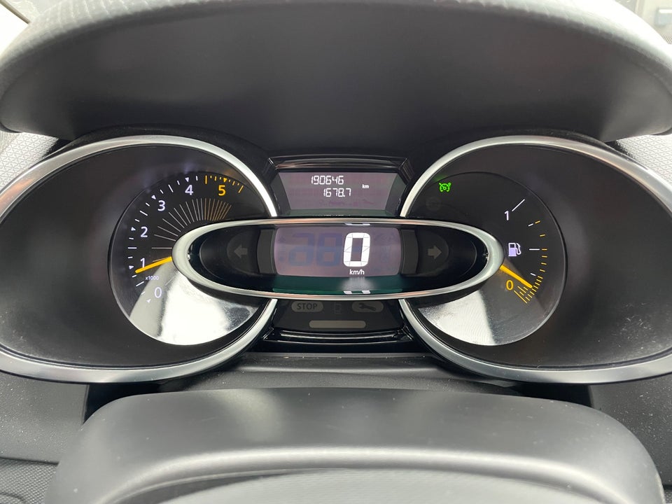 Renault Clio IV 1,5 dCi 75 Expression Sport Tourer 5d