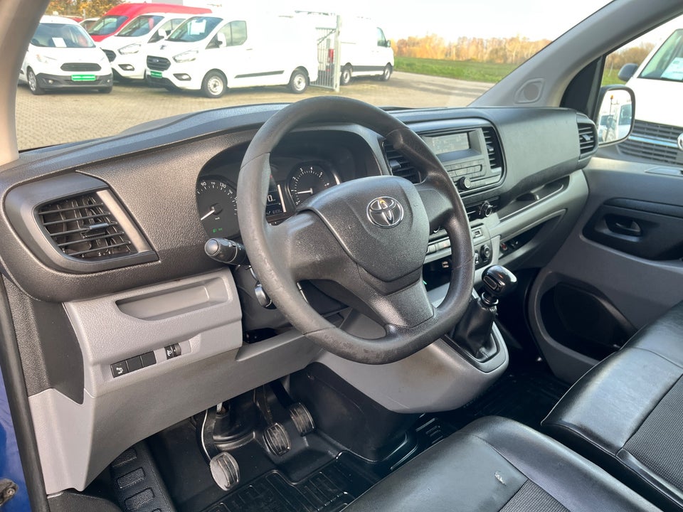 Toyota ProAce 2,0 D 120 Long Comfort 4d