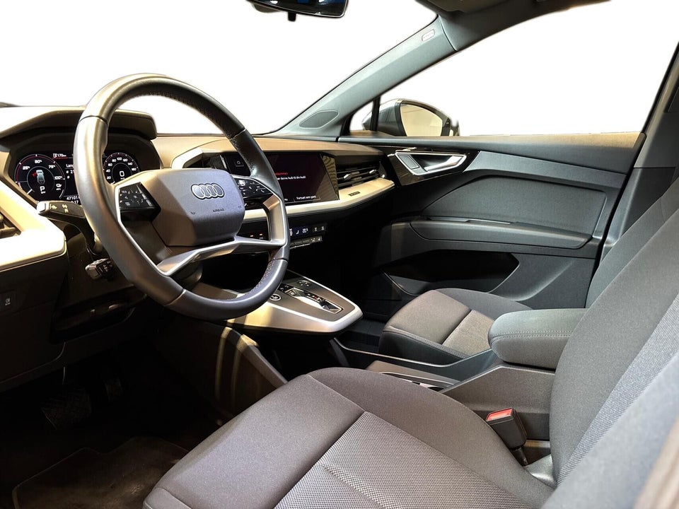 Audi Q4 e-tron 40 Attitude 5d