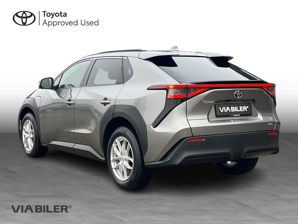 Toyota bZ4X Executive AWD 5d