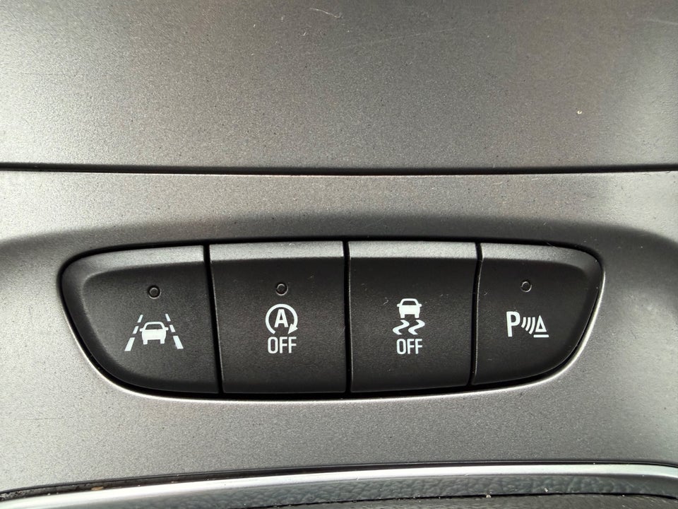 Opel Astra 1,6 CDTi 136 Excite Sports Tourer 5d