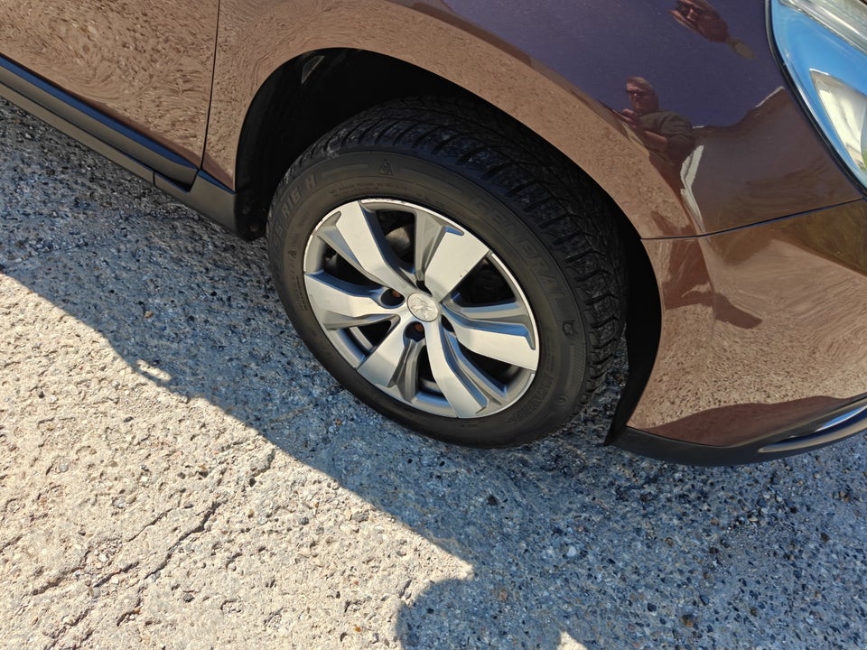 Peugeot 2008 1,2 VTi 82 Allure 5d