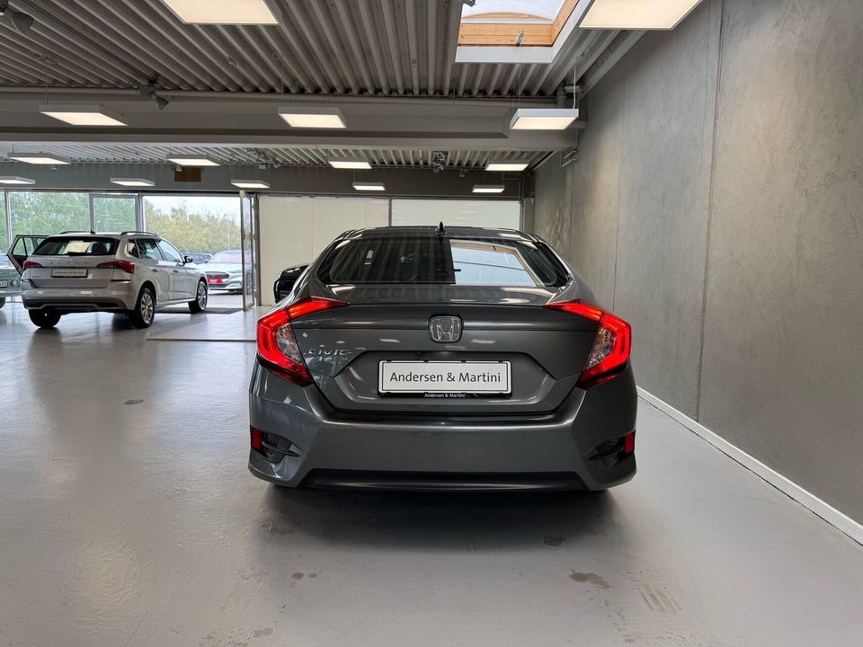 Honda Civic 1,5 VTEC Turbo Elegance CVT 4d