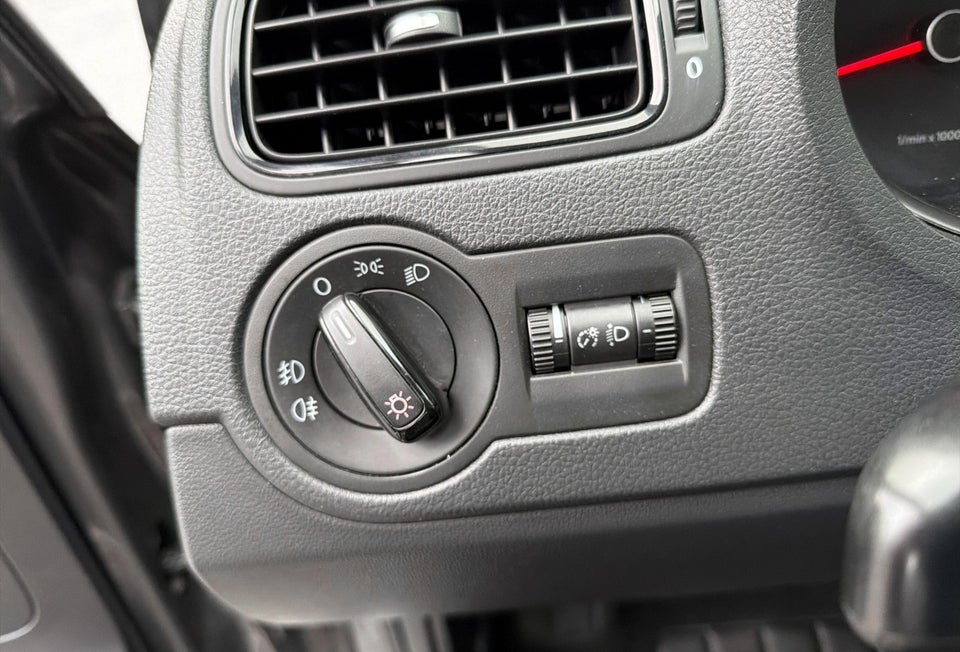 VW Polo 1,4 Trendline aut. 5d