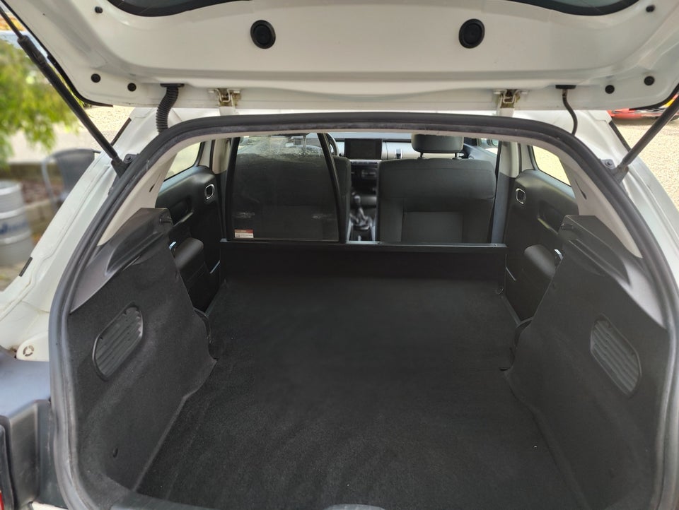 Citroën C4 Cactus 1,6 BlueHDi 100 Feel Van 5d