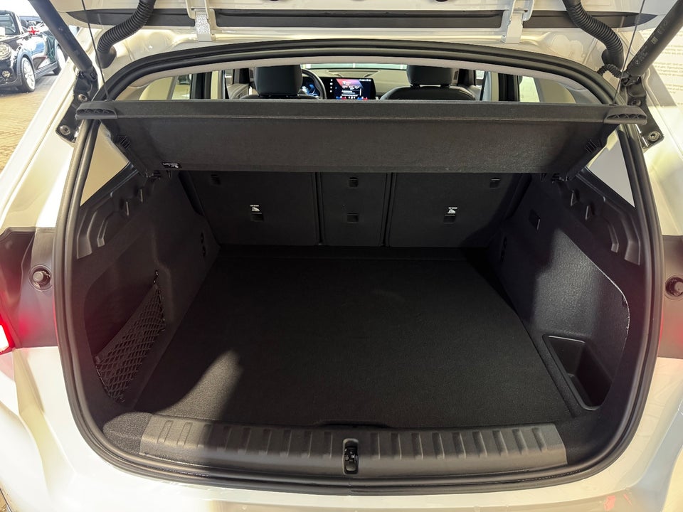 BMW iX1 eDrive20 X-Line 5d