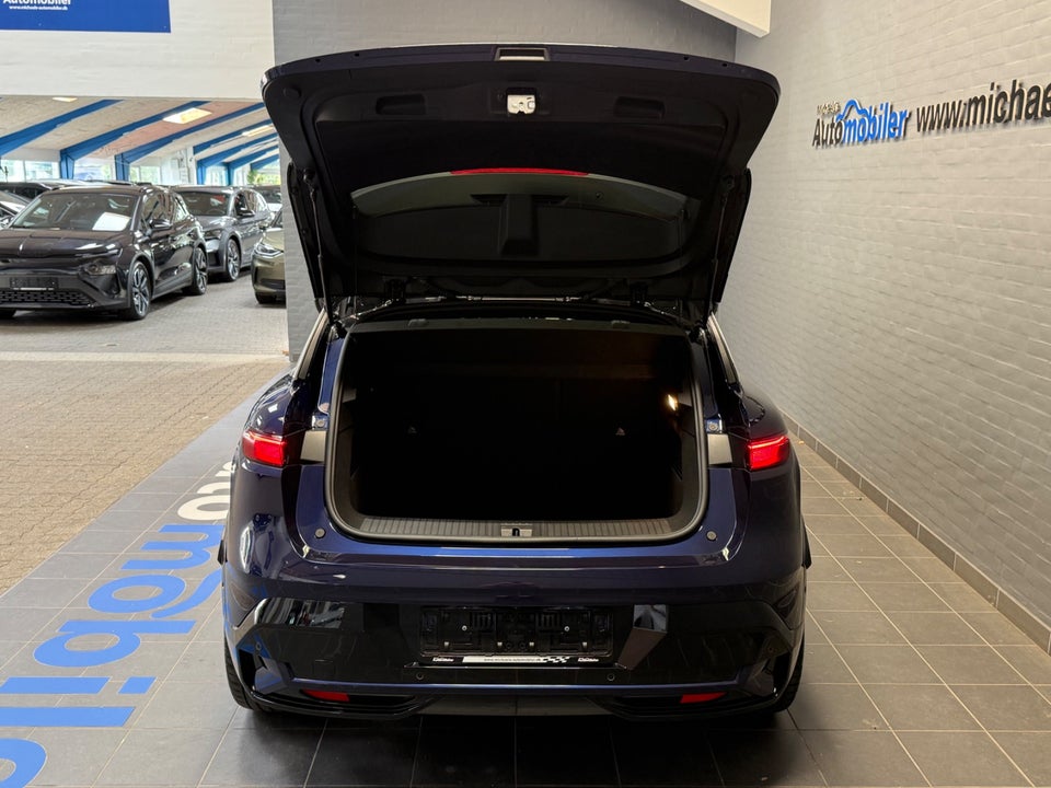 Renault Megane E-Tech 60 Techno 5d